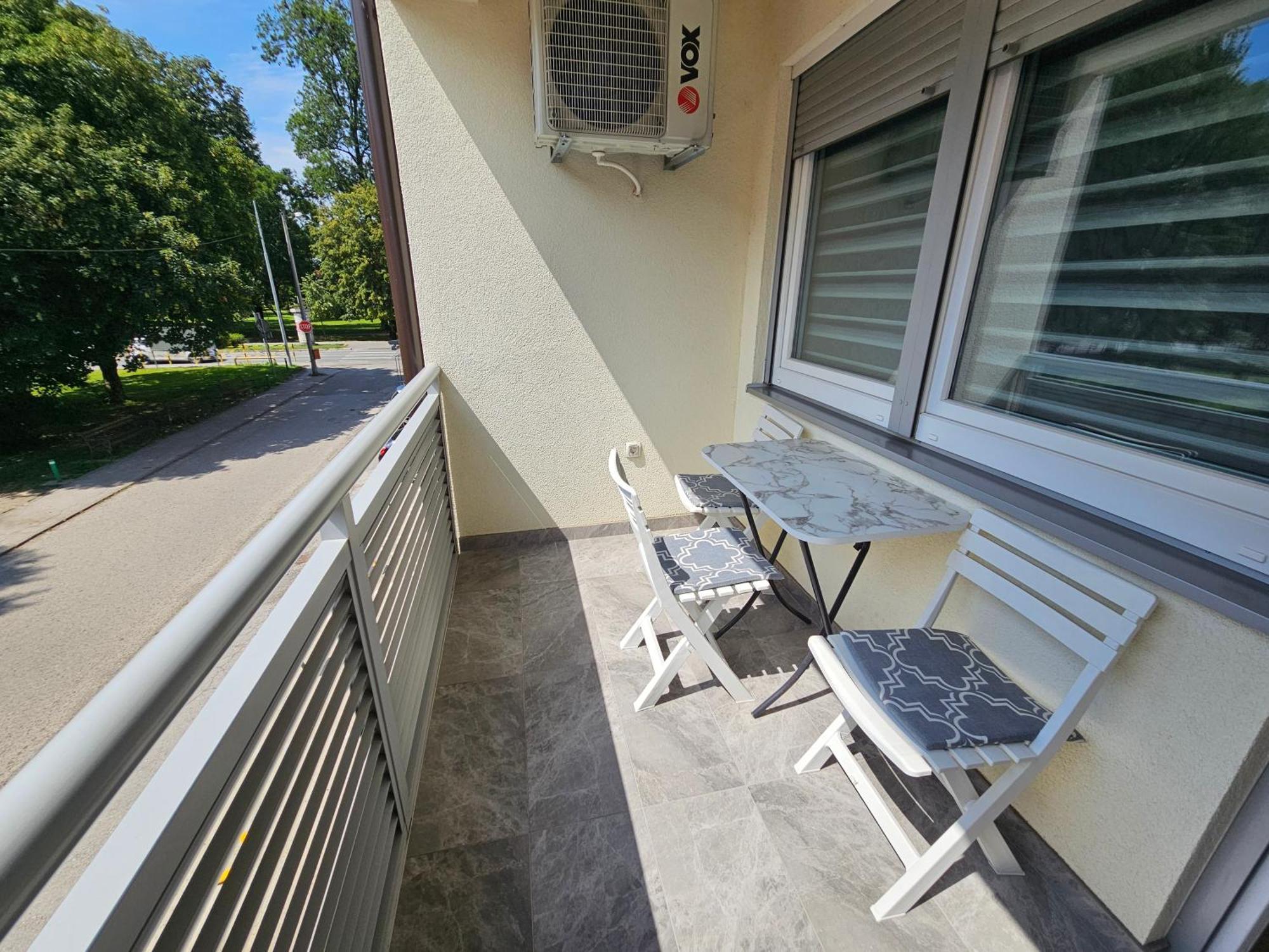Stan Na Dan Mici Apartment Brcko Luaran gambar